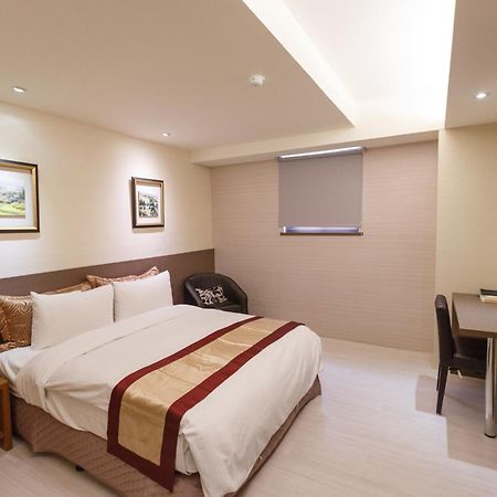 宜都大飯店 Idol Hotel Kaohsiung Eksteriør bilde